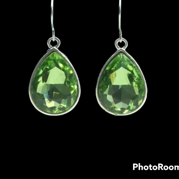 Peridot Green Crystal Teardrop Earrings - Picture 1 of 2